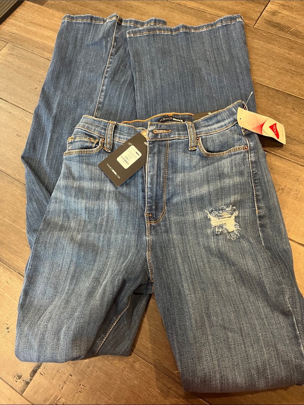 Fashion Nova Blue Denim Jeans with Contrast Stitching